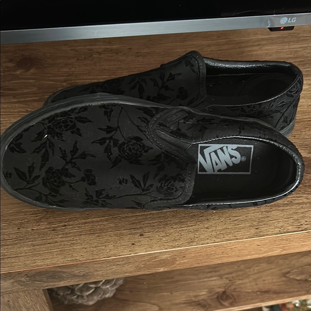 Vans Women’s Black Floral Slip-On Shoes